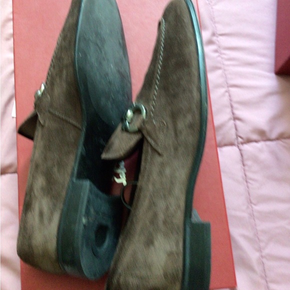 Ferragamo shoes - Picture 3 of 7